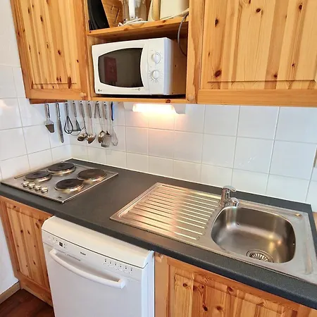 2 Pieces + Cabine, 6 Personnes, Bien Situe A 30m Du Telecabine - Rue Du Cheval Blanc, Modane - Fr-1-265-187